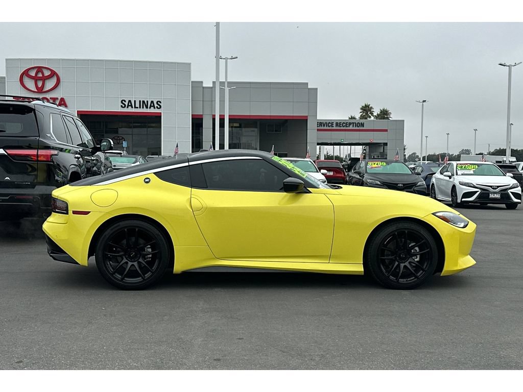 Used 2024 Nissan Z Sport w/ Floor Mat Package RWD image 3