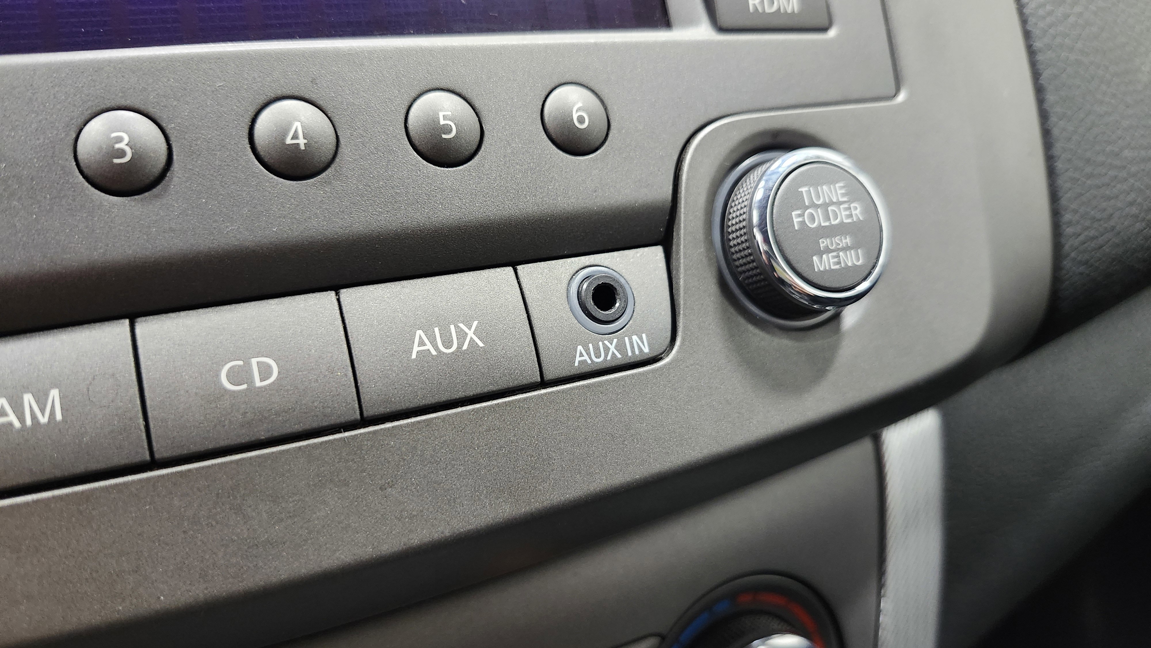 Used 2014 Nissan Sentra SR image 2