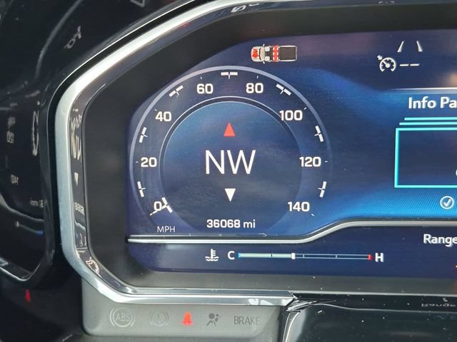 Used 2025 Chevrolet Silverado 1500 LT AWD/4WD image 14
