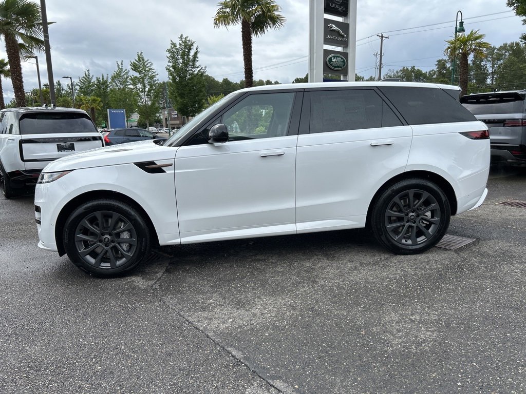 New 2025 Land Rover Range Rover Sport Dynamic SE image 2