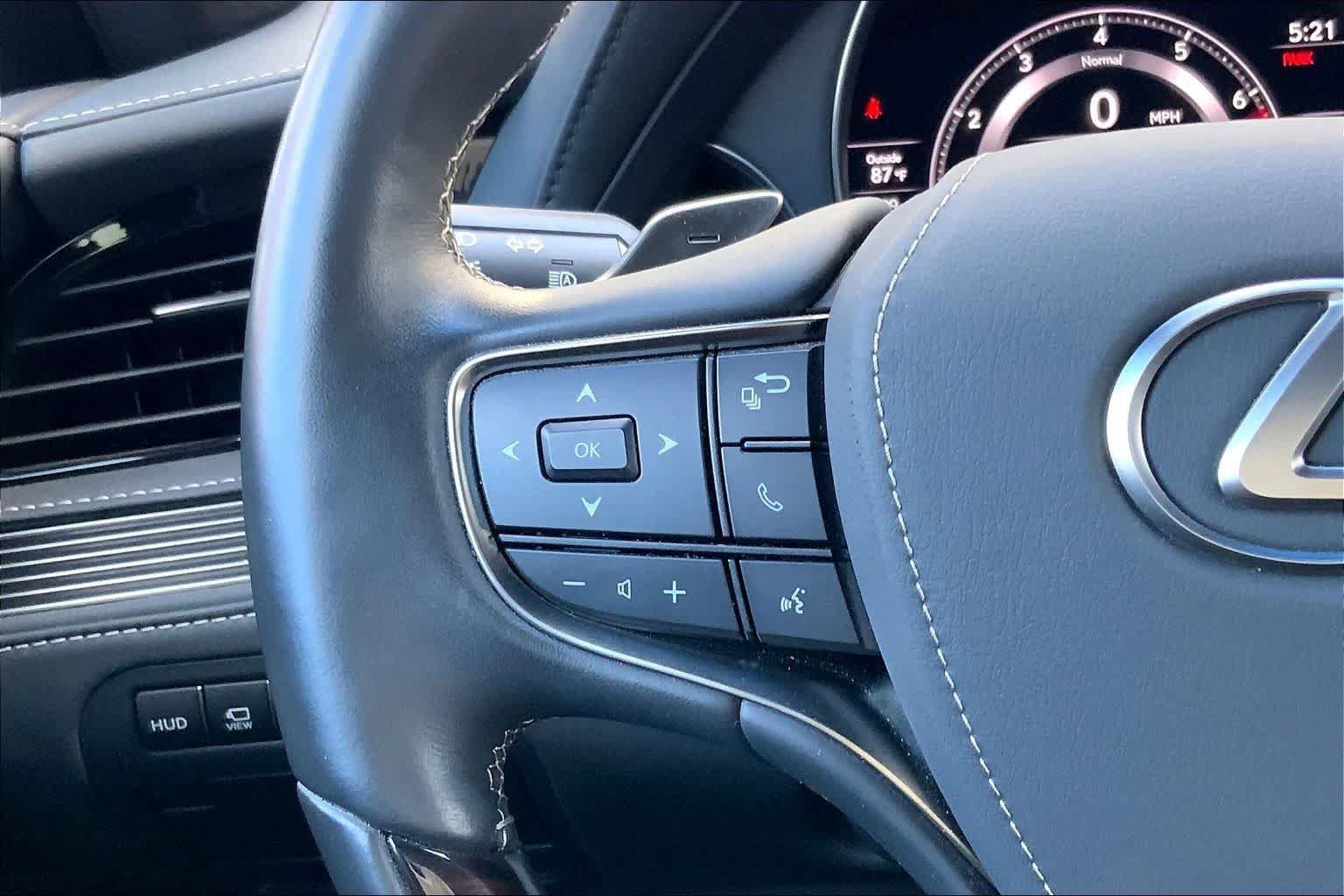 Used 2022 Lexus LS 500 w/ Luxury Package RWD image 24