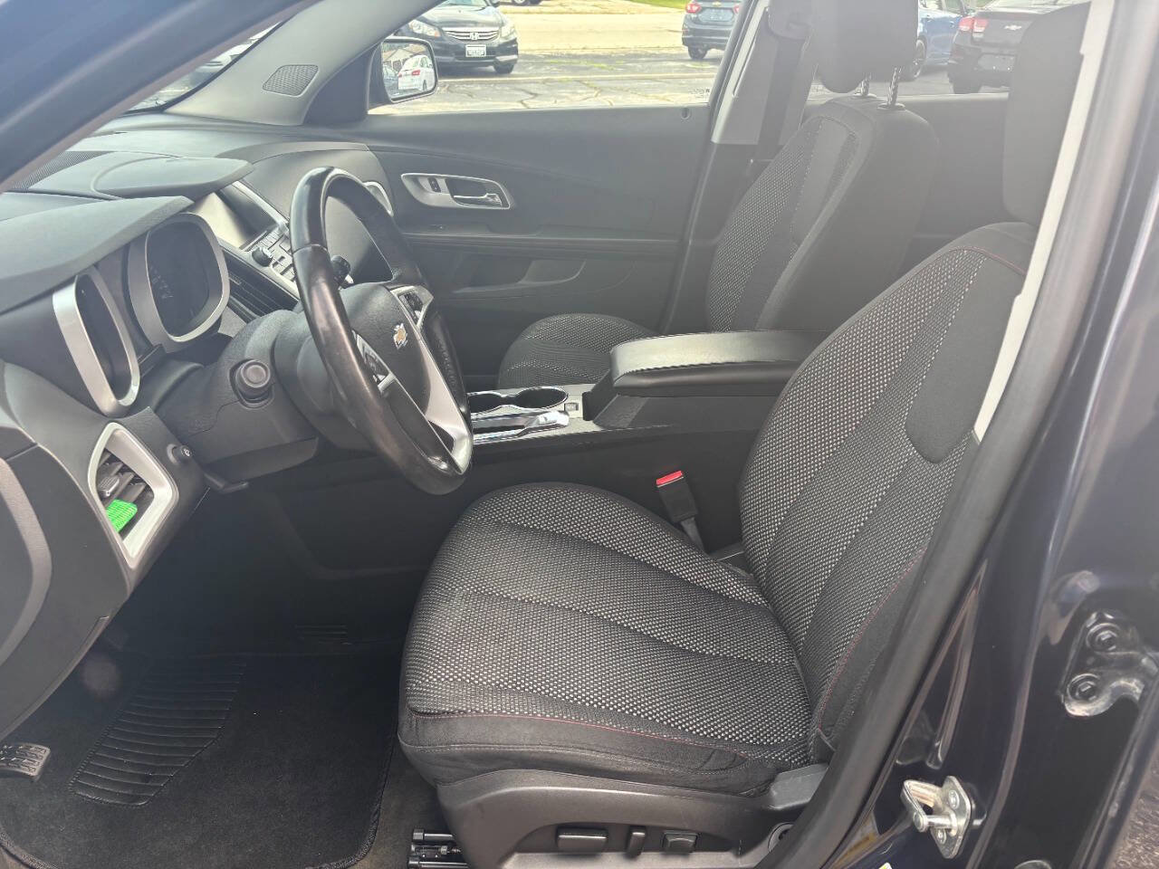 Used 2015 Chevrolet Equinox LT image 9