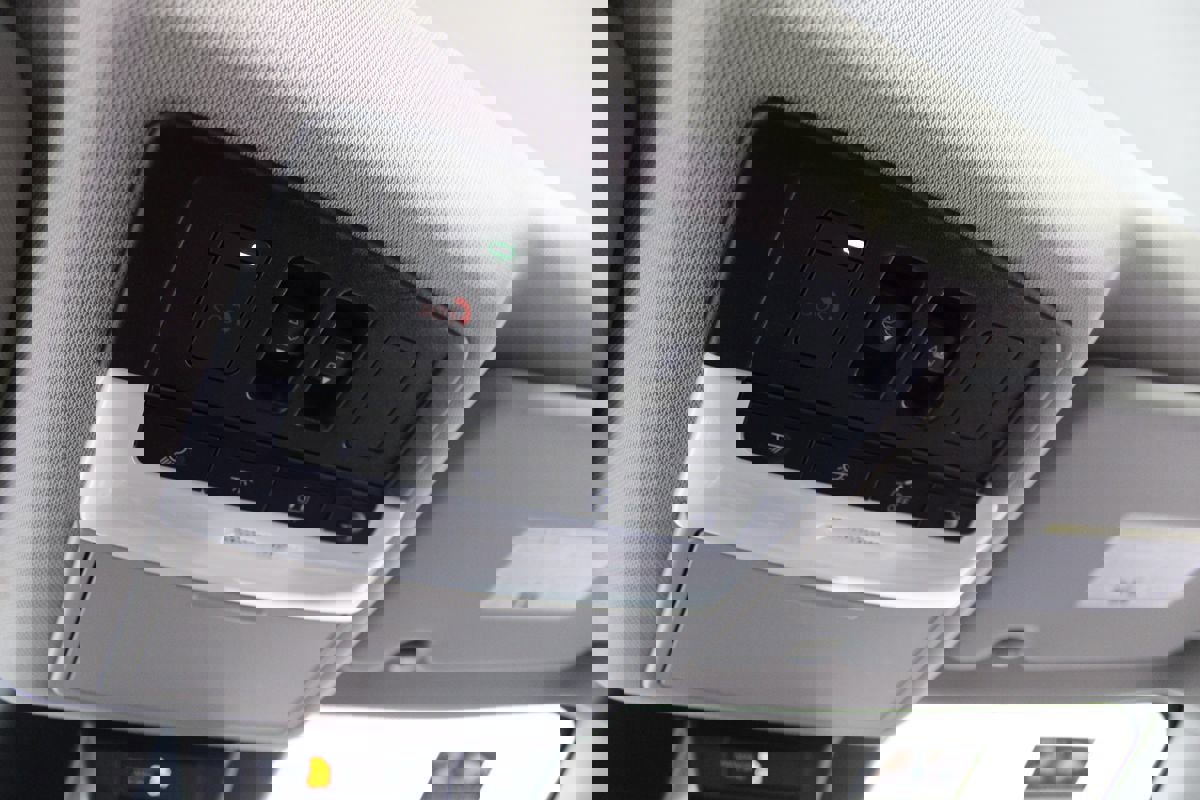 Used 2023 Nissan Rogue SL w/ SL Premium Package image 24