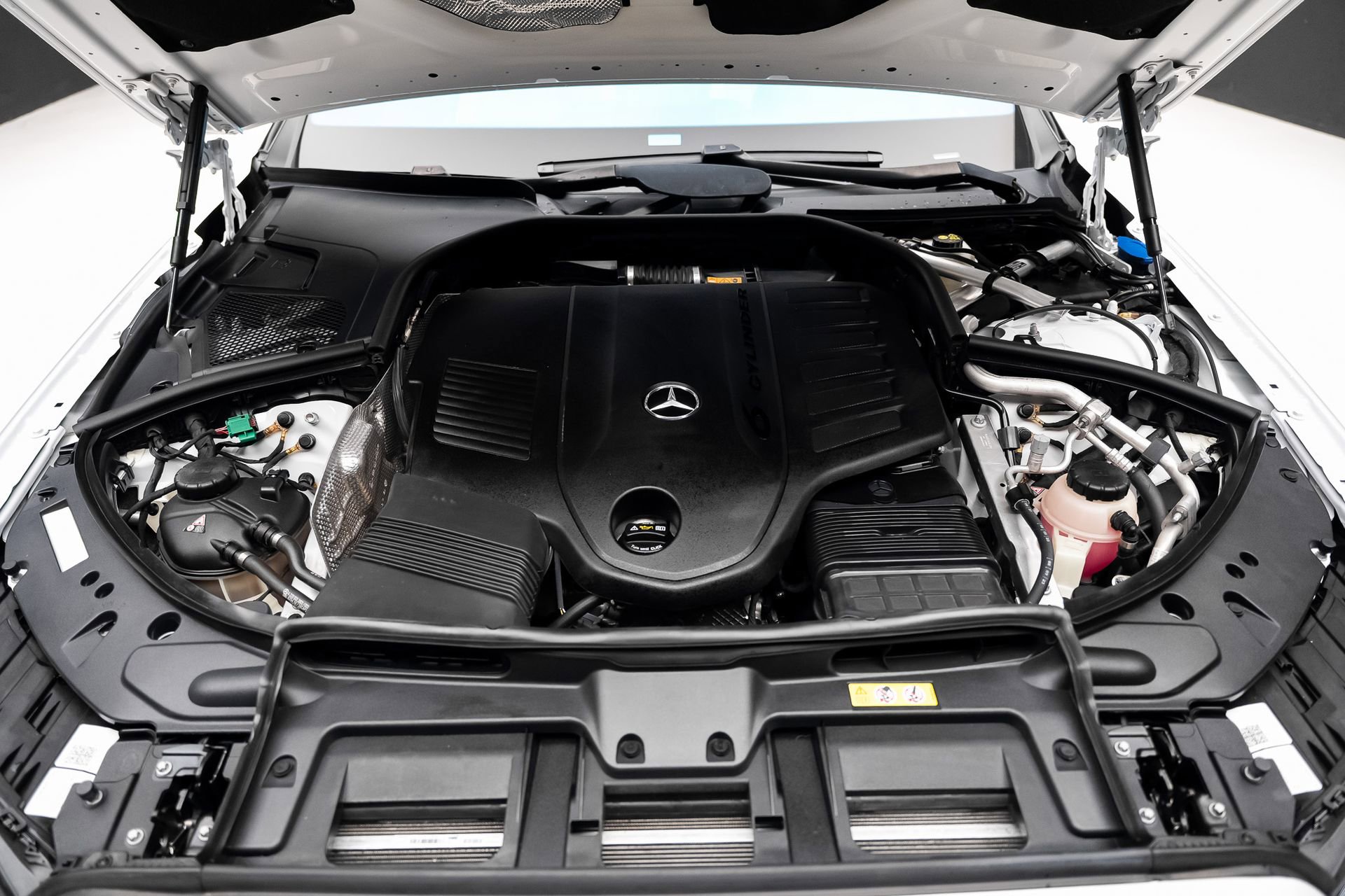 Used 2024 Mercedes-Benz S 580e 4MATIC Sedan w/ AMG Line image 72