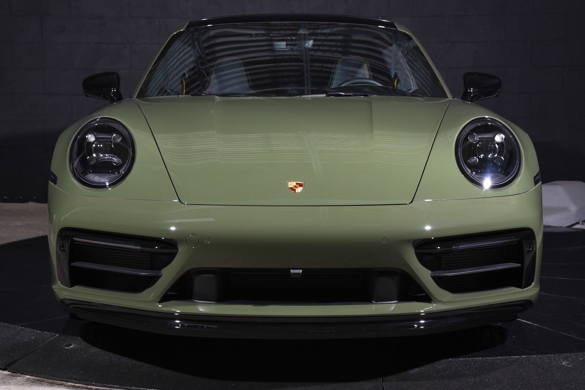 Used 2024 Porsche 911 Carrera GTS RWD image 12