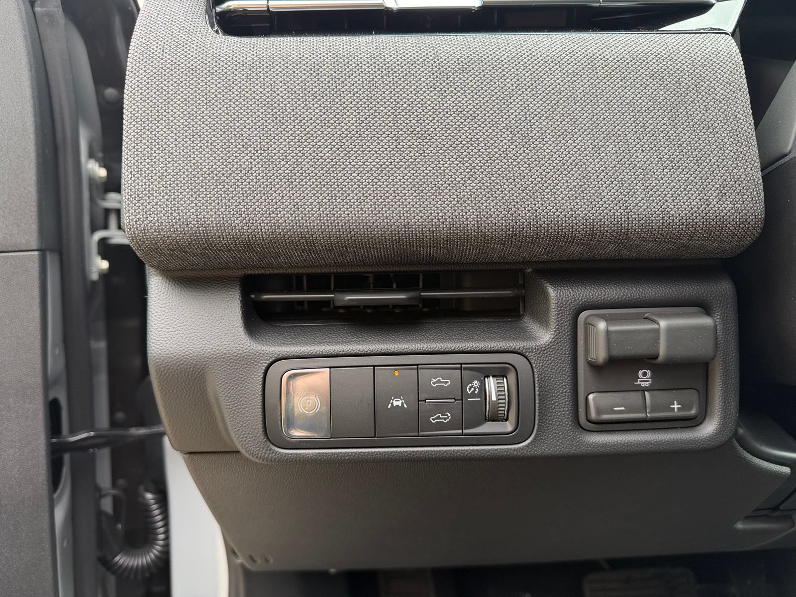 New 2026 GMC Sierra EV Elevation AWD/4WD image 12