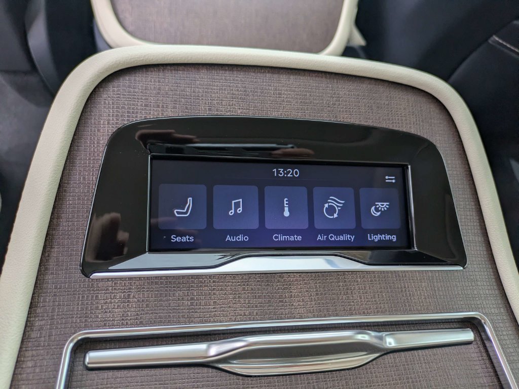 New 2027 Lincoln Navigator Reserve AWD/4WD image 18