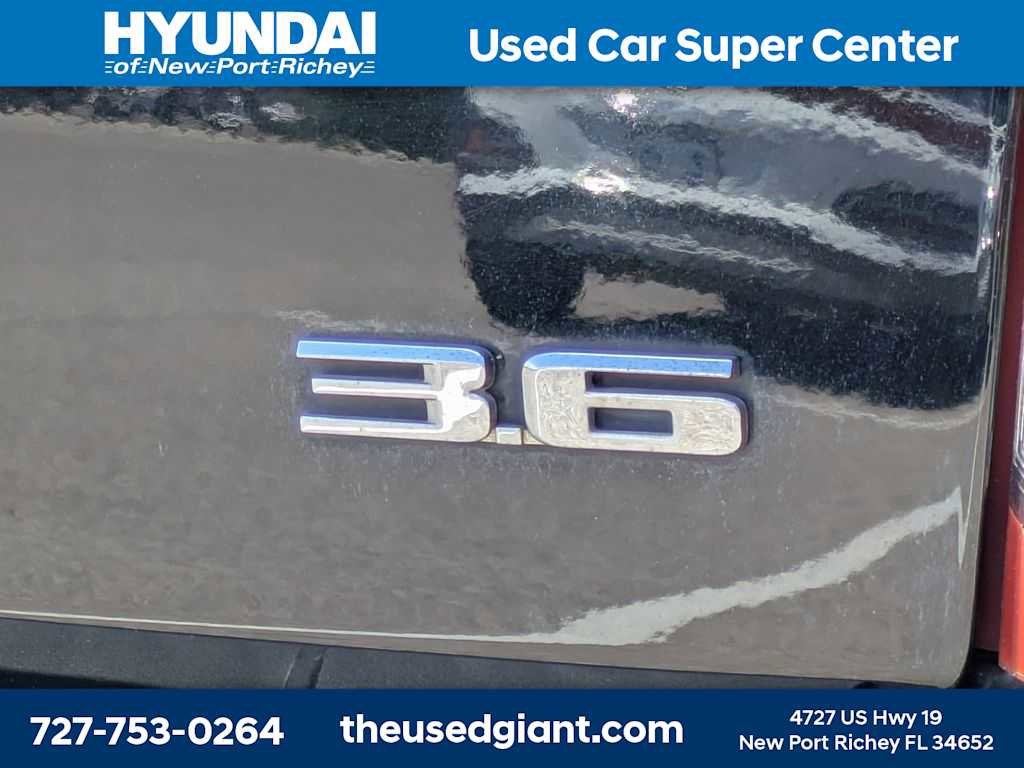 Used 2014 Cadillac SRX Luxury FWD image 12