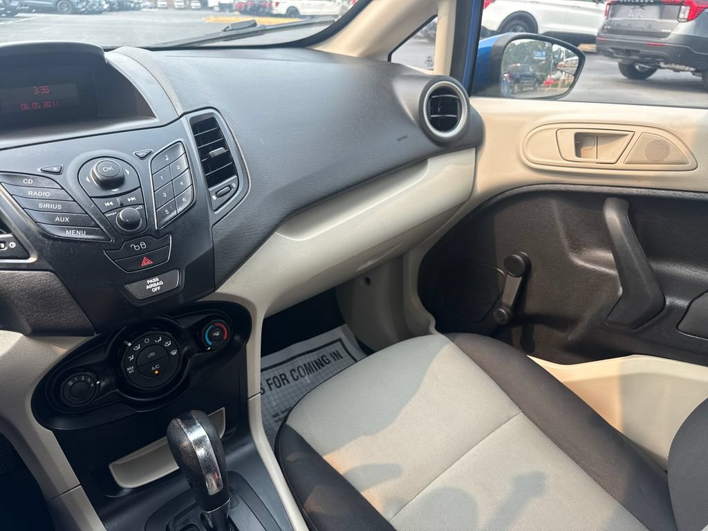 Used 2011 Ford Fiesta S FWD image 35