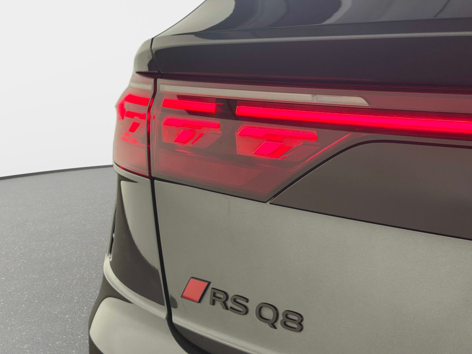 Used 2025 Audi RS Q8 performance AWD/4WD image 14
