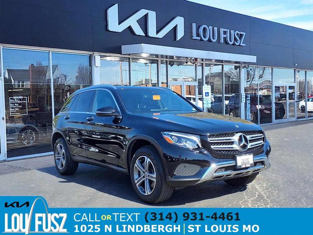 Used 2019 Mercedes-Benz GLC 300 4MATIC image 1