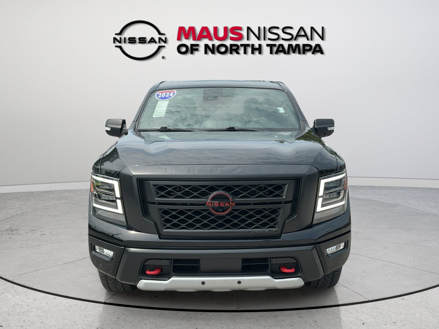 Certified 2024 Nissan Titan PRO-4X w/ Pro-4x Convenience Package AWD/4WD image 2