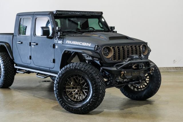 Used 2025 Jeep Gladiator Rubicon w/ Safety Group AWD/4WD image 39