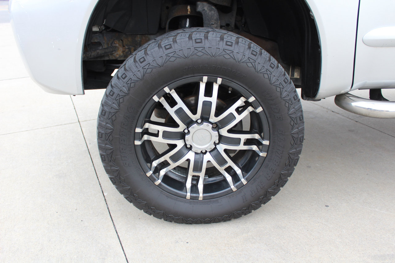 Used 2006 Nissan Titan LE w/ (R02) LE Off-Road Pkg image 37