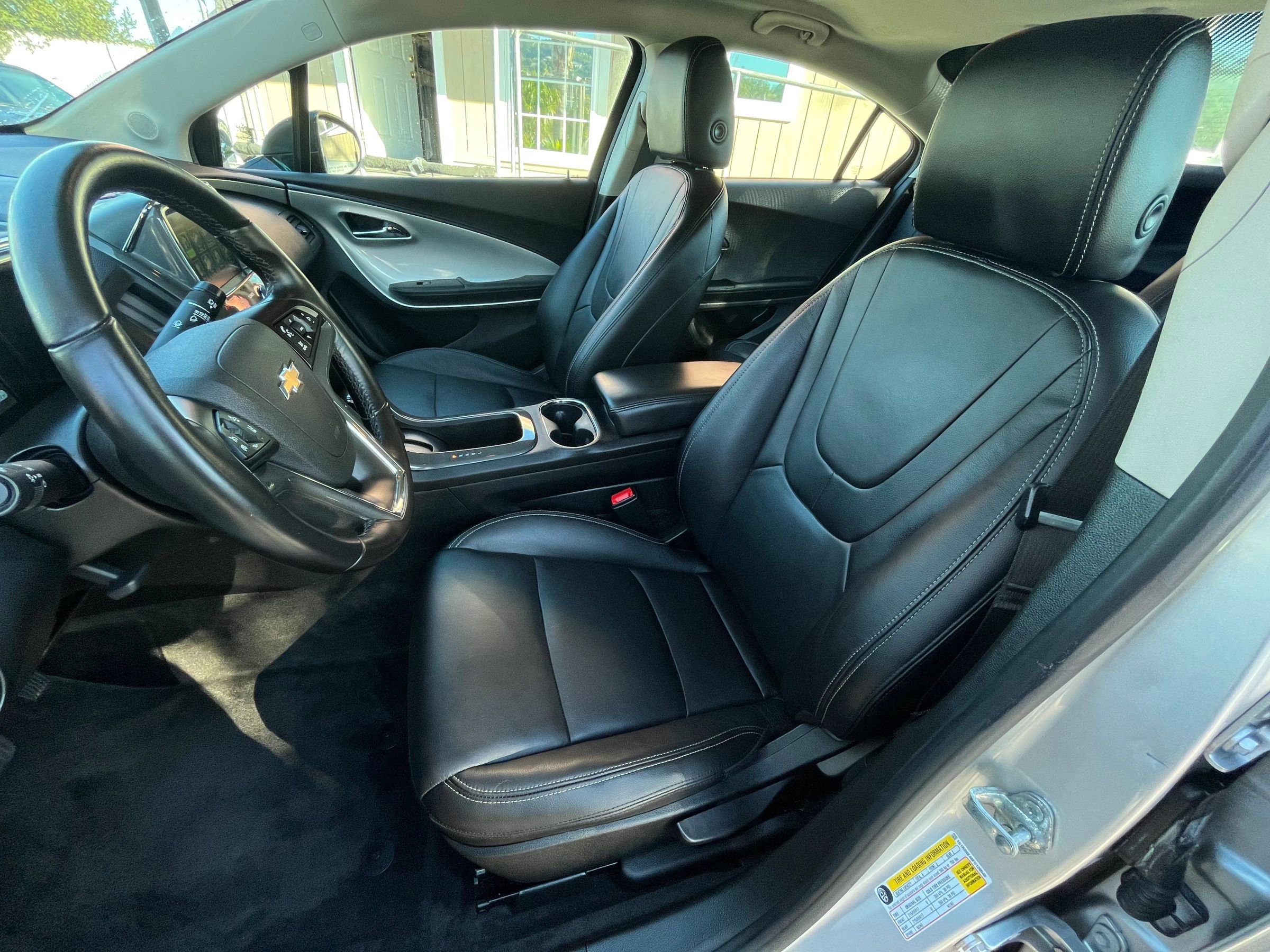 Used 2015 Chevrolet Volt Premium w/ Premium Trim Package image 10