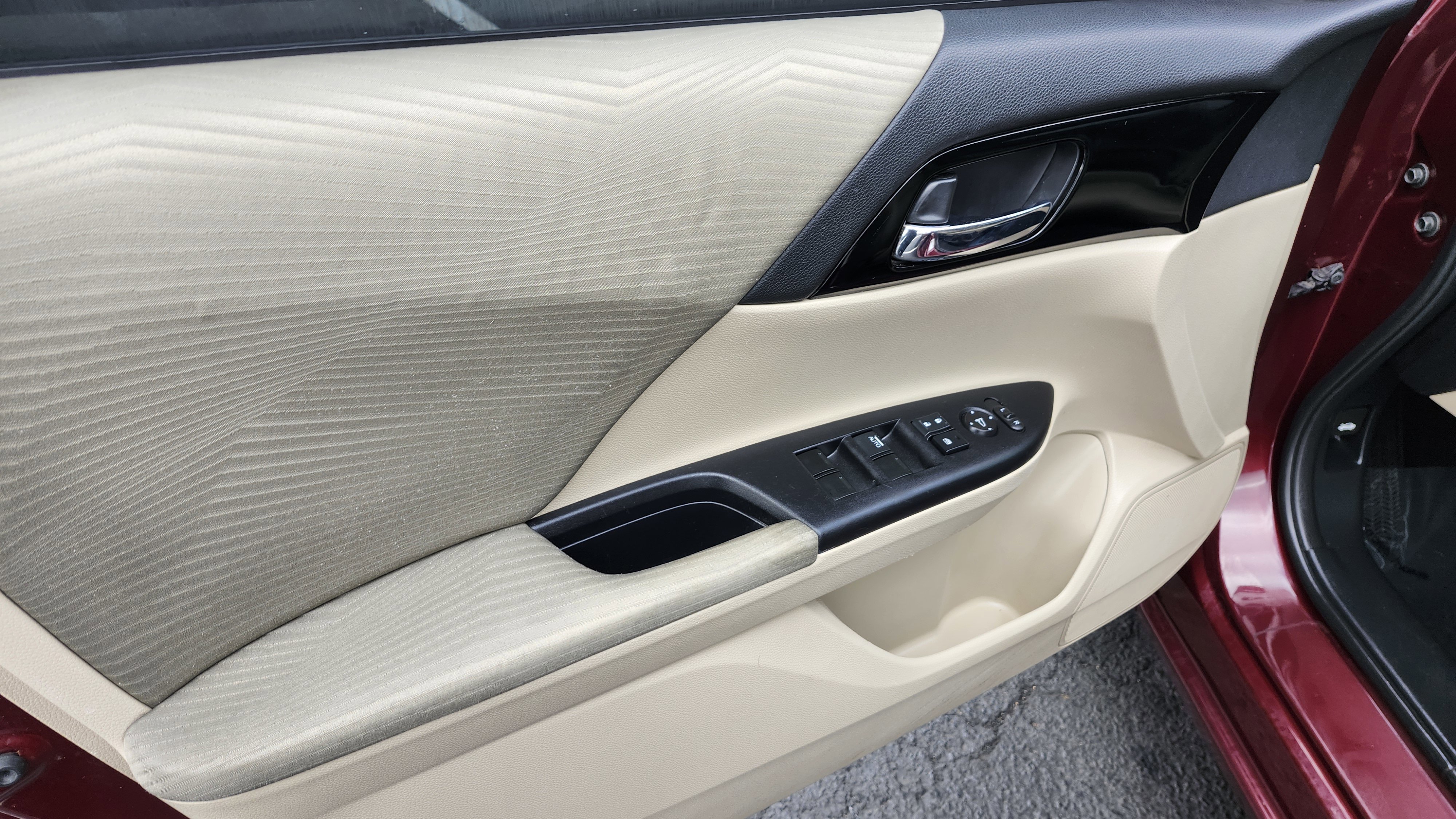 Used 2017 Honda Accord LX image 17