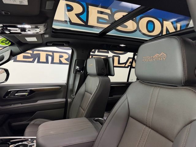 New 2026 Chevrolet Suburban High Country AWD/4WD image 13