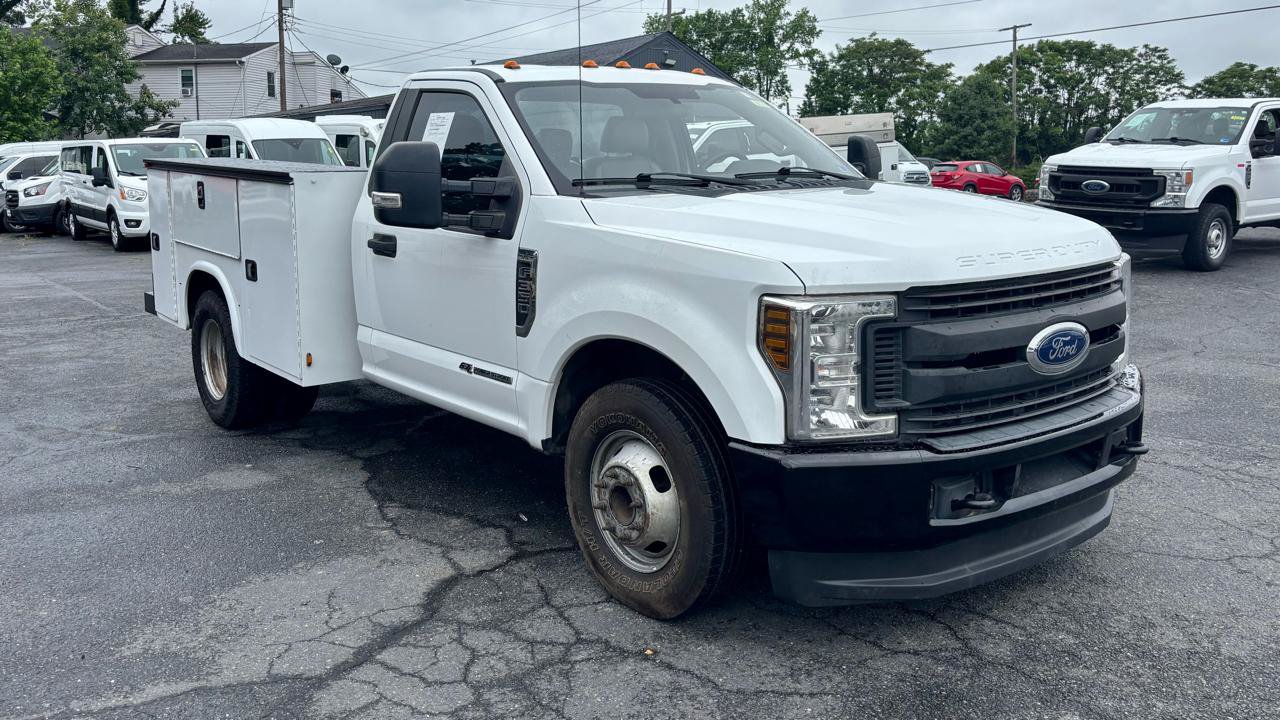 Used 2018 Ford F350 XL w/ Power Equipment Group RWD image 4