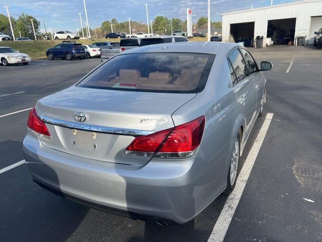 Used 2011 Toyota Avalon image 9