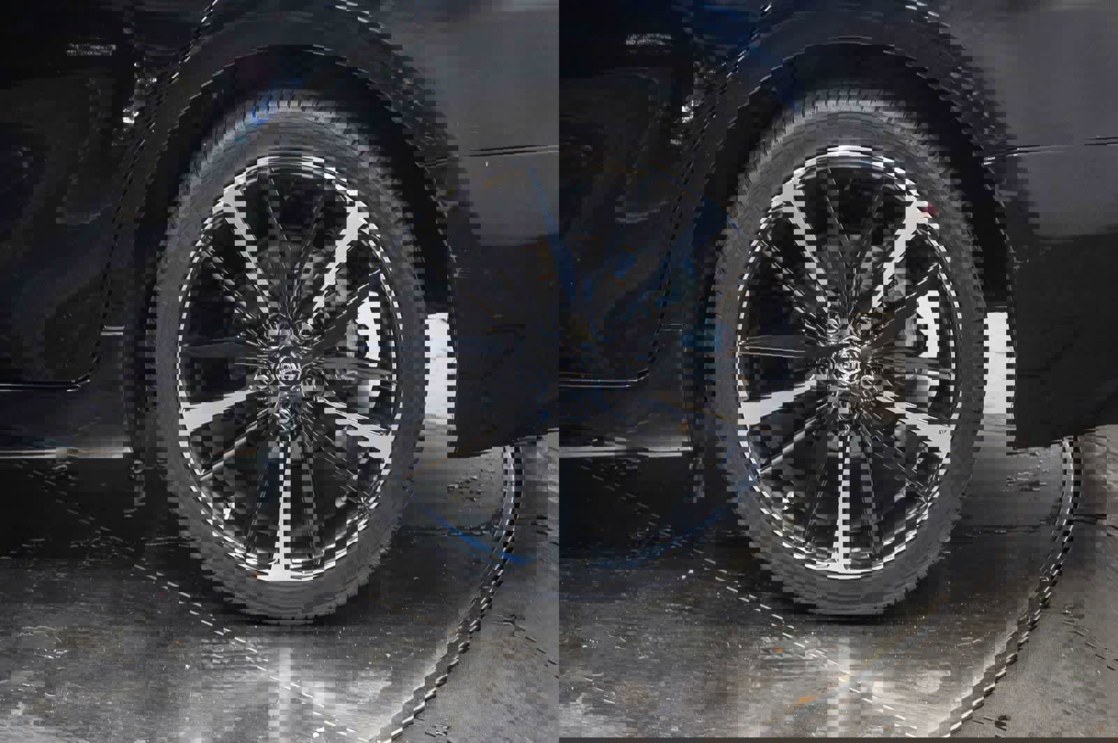 Used 2019 Toyota Camry XSE w/ Carpet Mat Package image 10