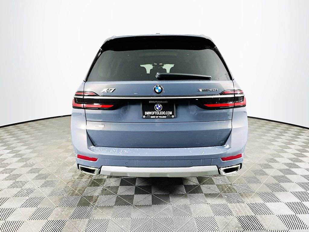 Used 2025 BMW X7 xDrive40i image 8