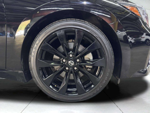 Used 2022 Nissan Maxima SR w/ Sport Mat Group image 60