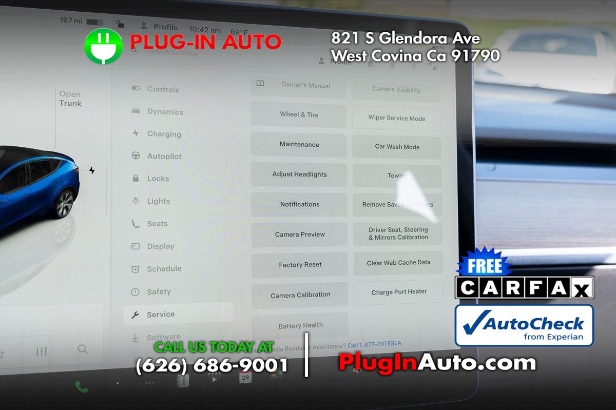 Used 2022 Tesla Model Y Long Range image 32