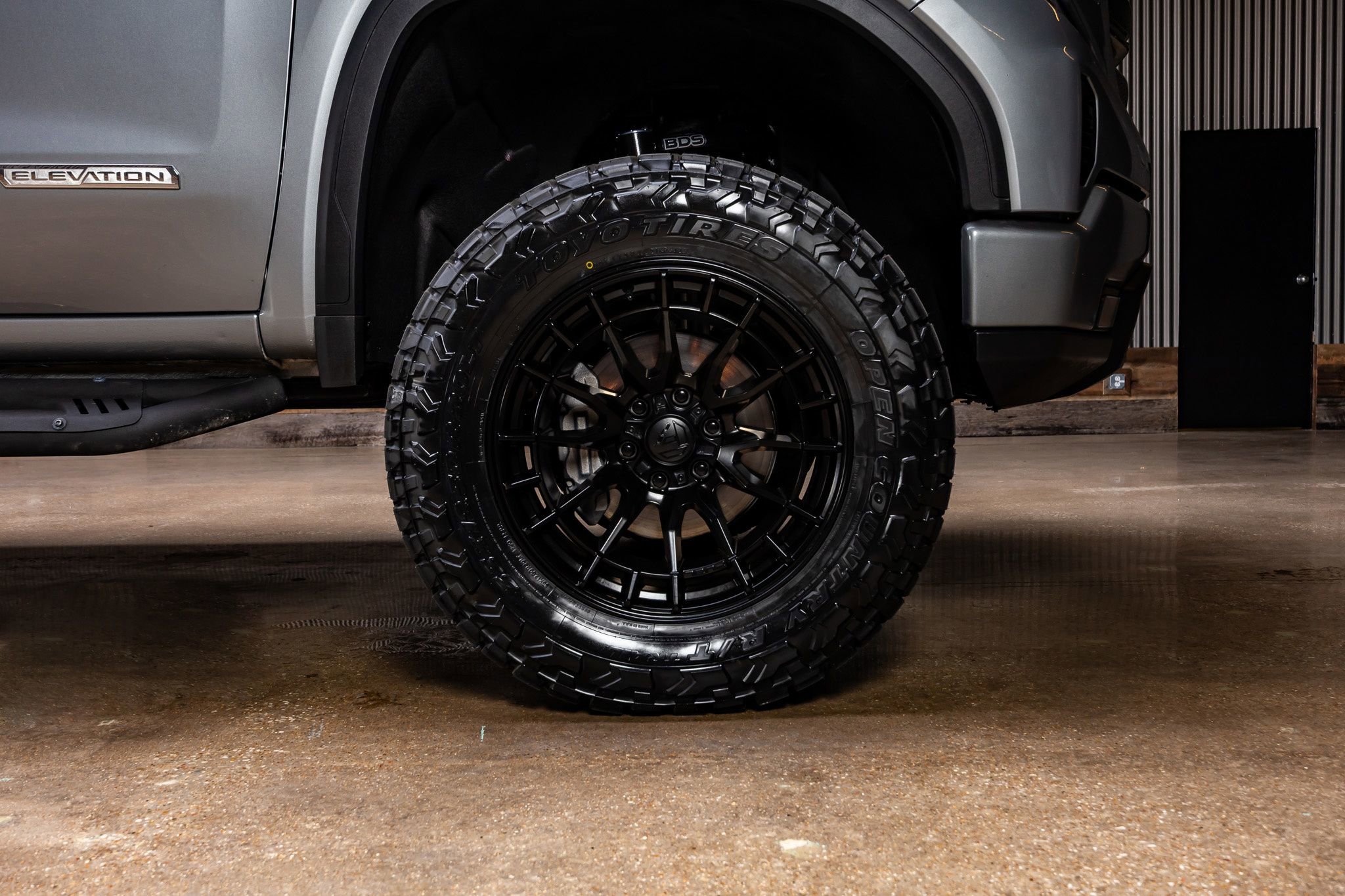 Used 2026 GMC Sierra 1500 Elevation w/ Preferred Package image 12