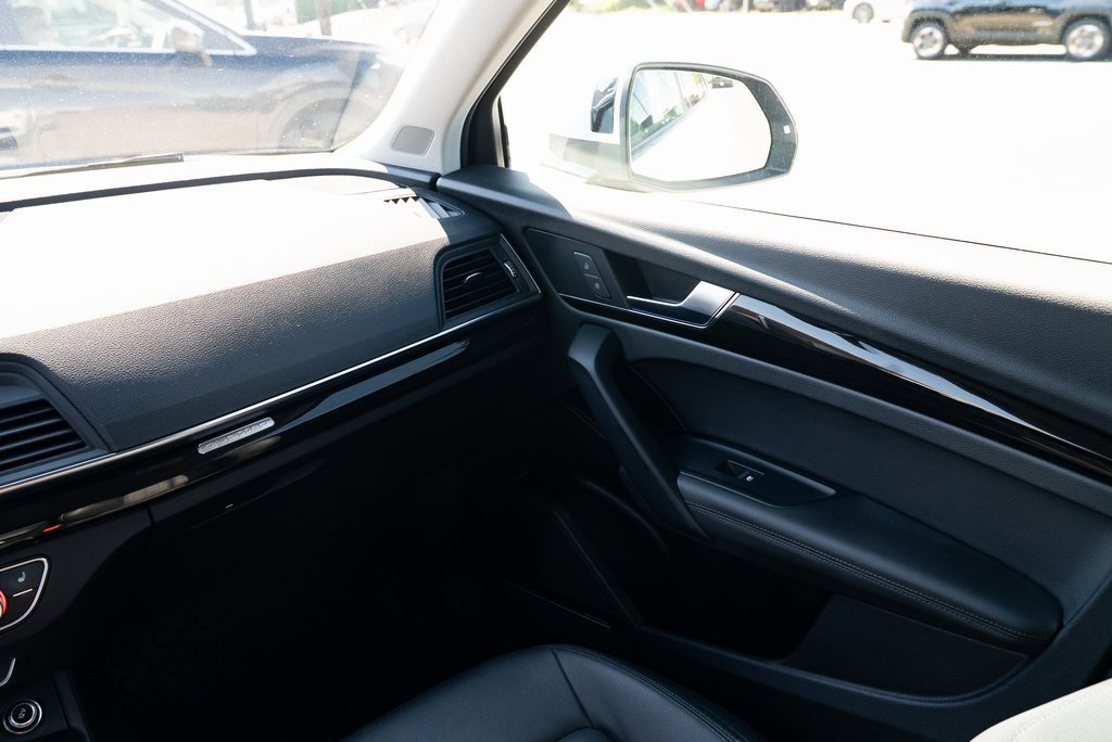 Used 2020 Audi Q5 2.0T Premium Plus w/ Premium Plus Package image 10