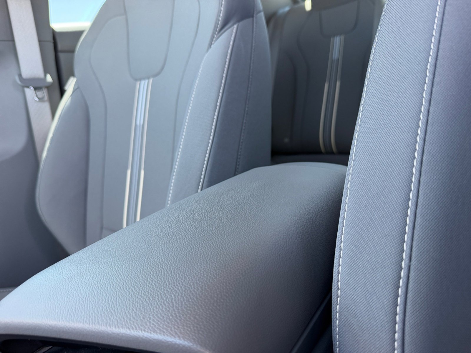 Certified 2025 Hyundai Elantra Sport FWD image 15