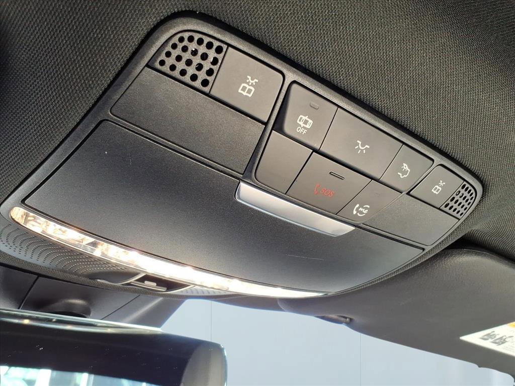 Used 2023 Mercedes-Benz C 300 4MATIC Coupe image 17