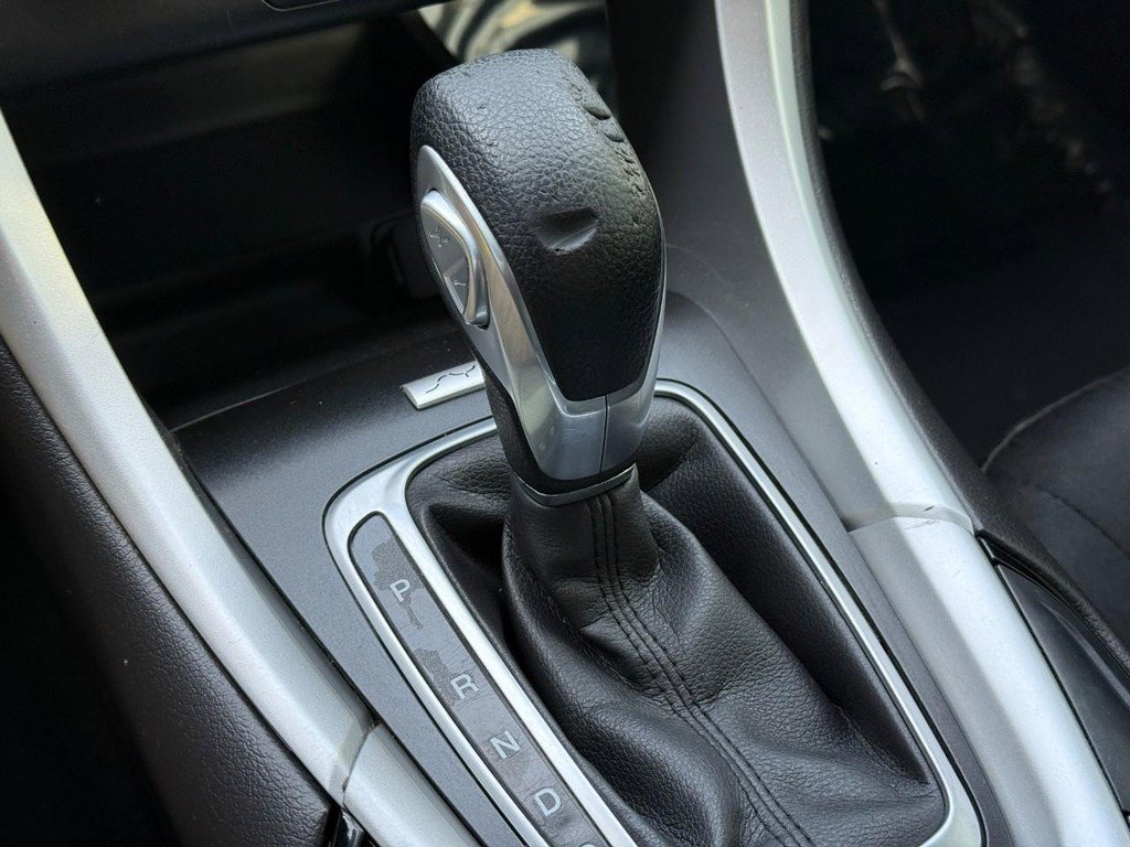 Used 2016 Ford Fusion SE image 20