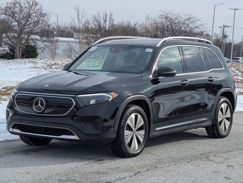 Used 2023 Mercedes-Benz EQB 300 4MATIC image 38