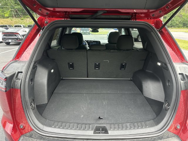 Used 2026 Chevrolet Equinox LT AWD/4WD image 23