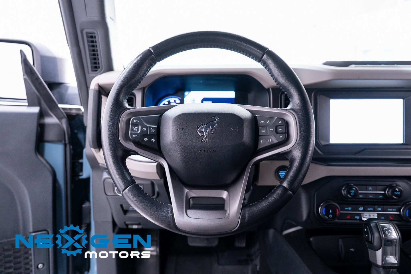 Used 2022 Ford Bronco Wildtrak image 18