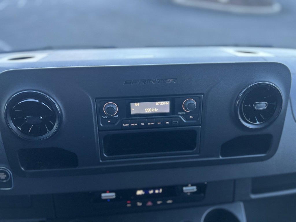 Used 2024 Mercedes-Benz Sprinter 3500 image 36