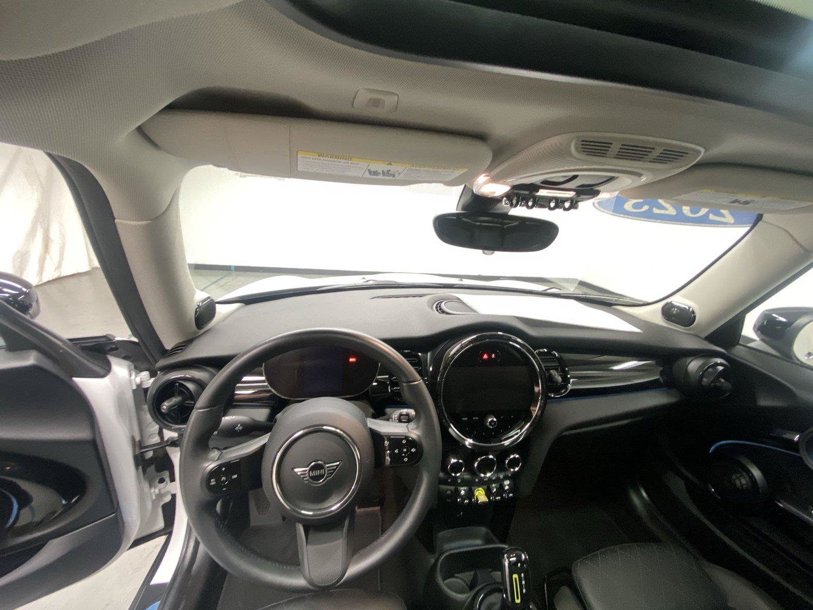 Used 2023 MINI Cooper SE FWD image 31