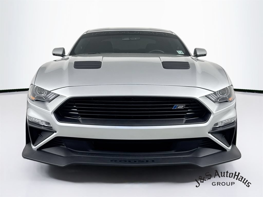 Used 2019 Ford Mustang GT Premium w/ GT Performance Package RWD image 2