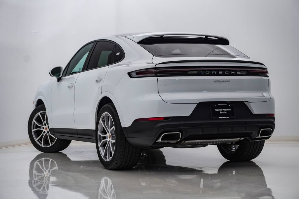 New 2026 Porsche Cayenne Coupe AWD/4WD image 3