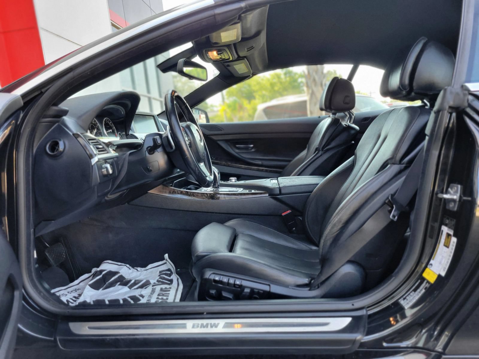 Used 2012 BMW 650i xDrive Convertible AWD/4WD image 16