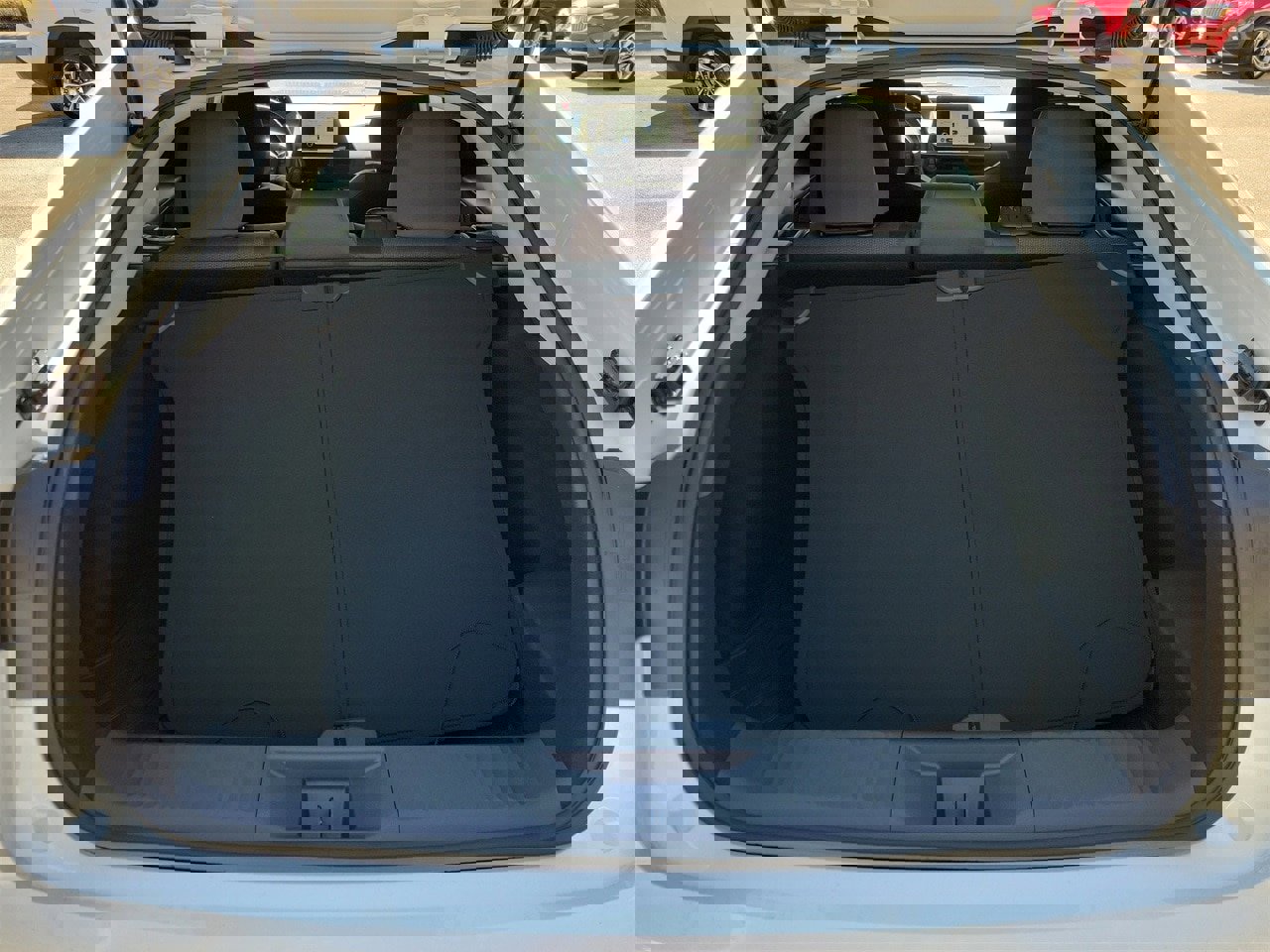 New 2026 Toyota Prius LE image 8