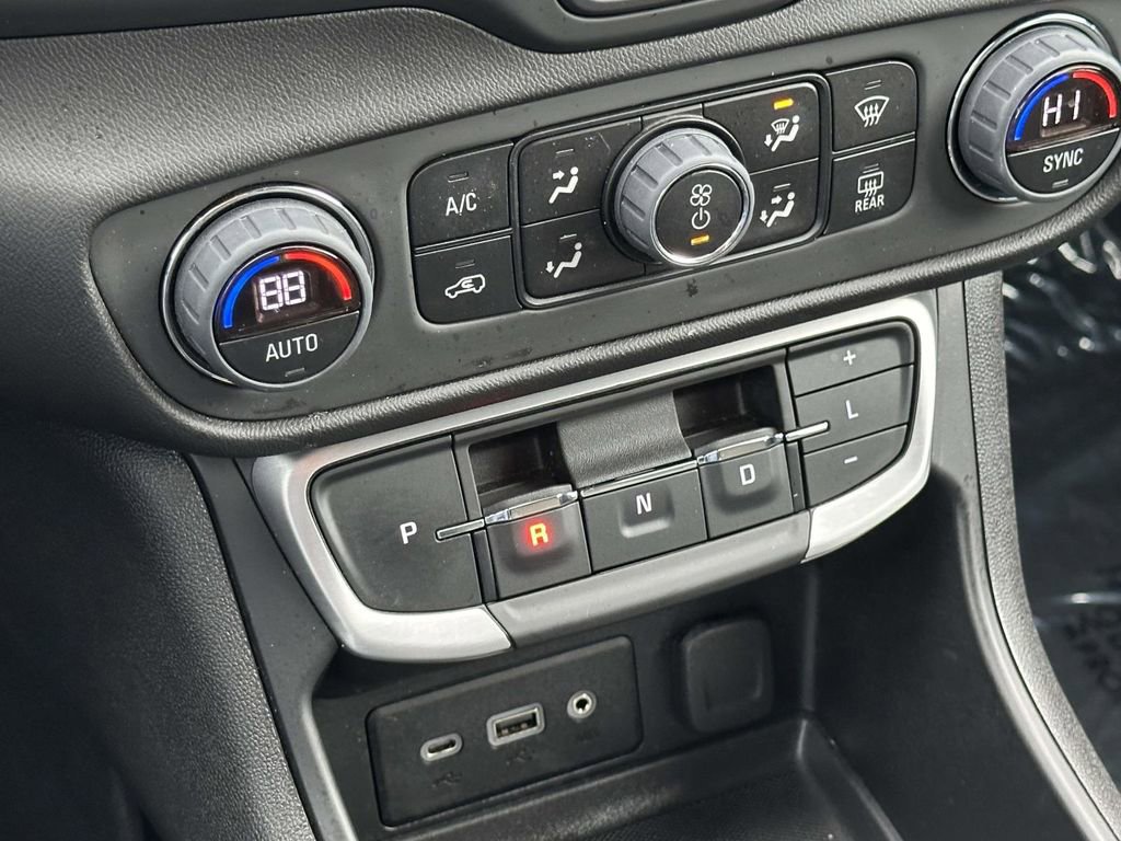 Certified 2023 GMC Terrain SLE w/ Driver Convenience Package image 27