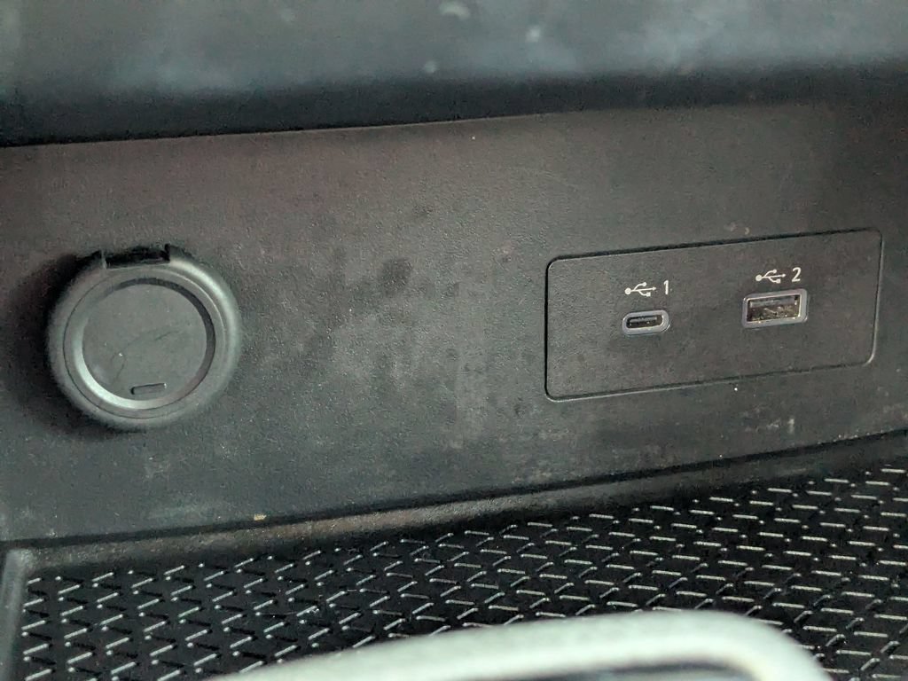 Used 2024 Nissan Pathfinder S FWD image 21