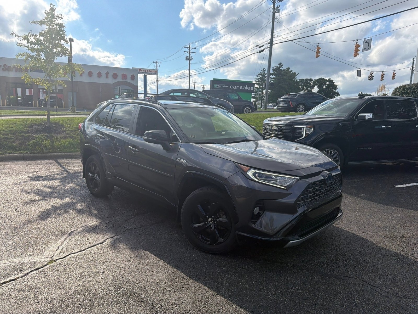 Used 2020 Toyota RAV4 XSE w/ XSE Grade Weather Package AWD/4WD image 18