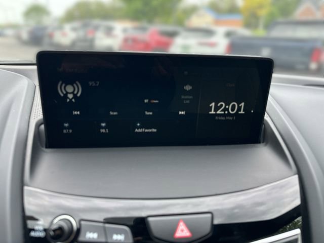 Used 2025 Acura RDX SH-AWD image 18