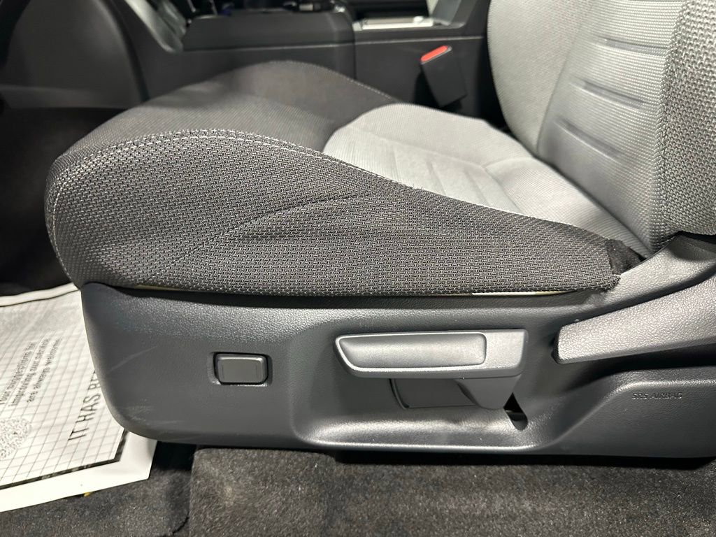 Used 2025 Toyota 4Runner TRD Off-Road image 12