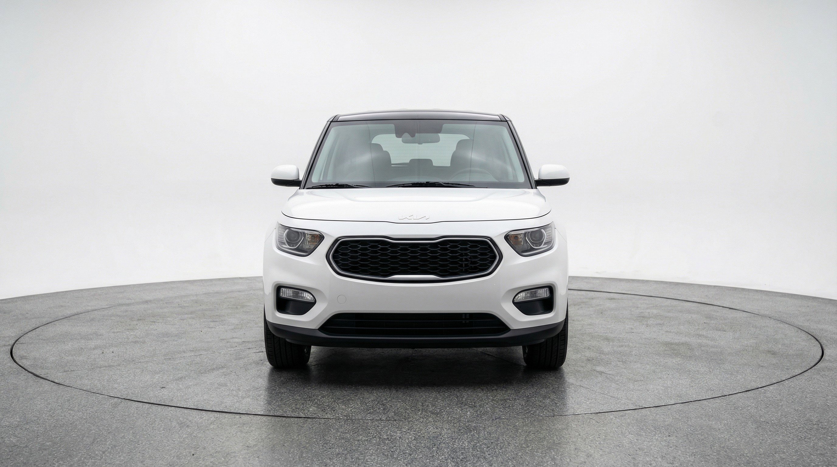 Used 2025 Kia Soul LX w/ LX Technology Package image 2