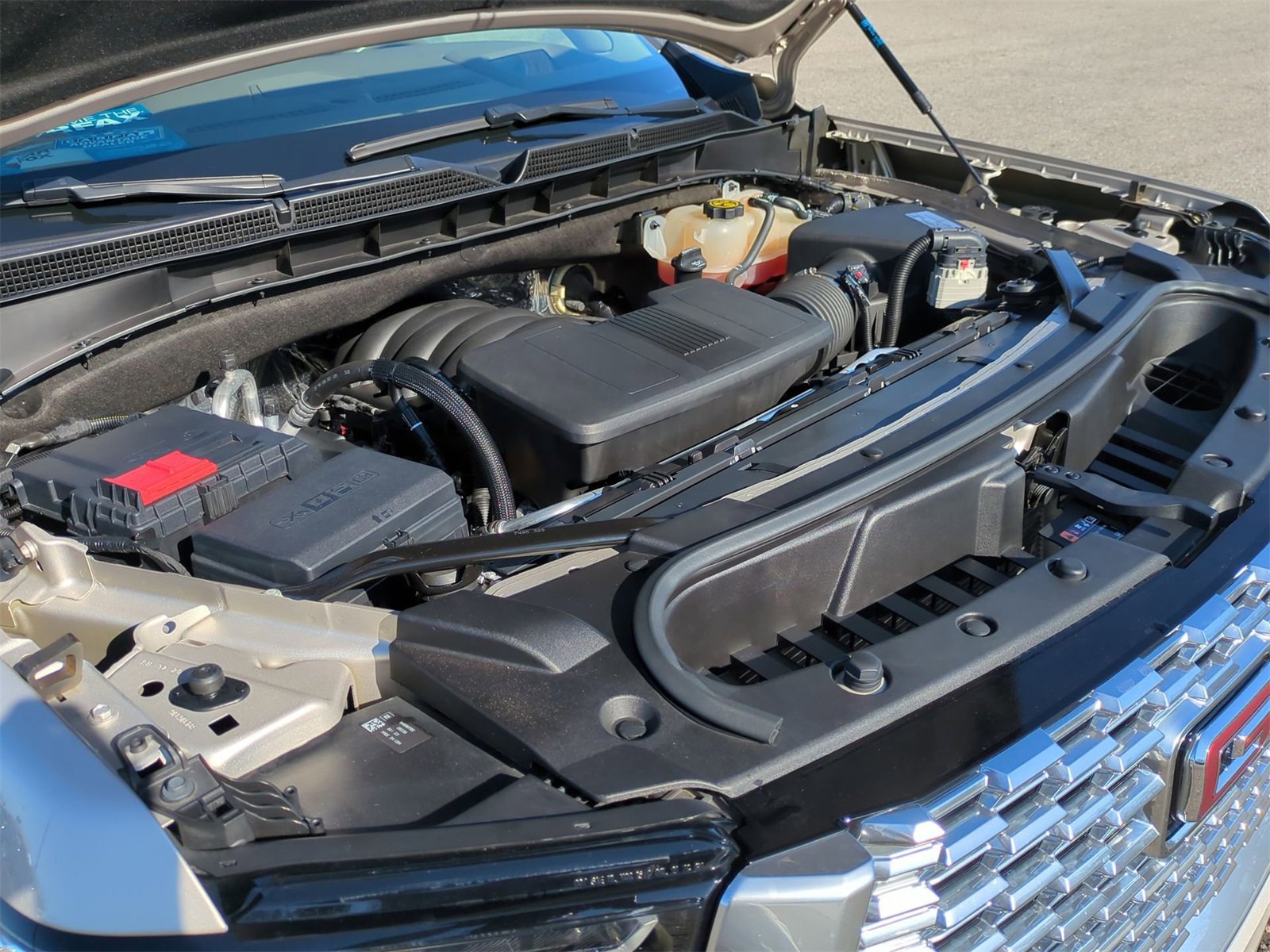 Certified 2021 GMC Yukon Denali w/ Denali Ultimate Package image 33