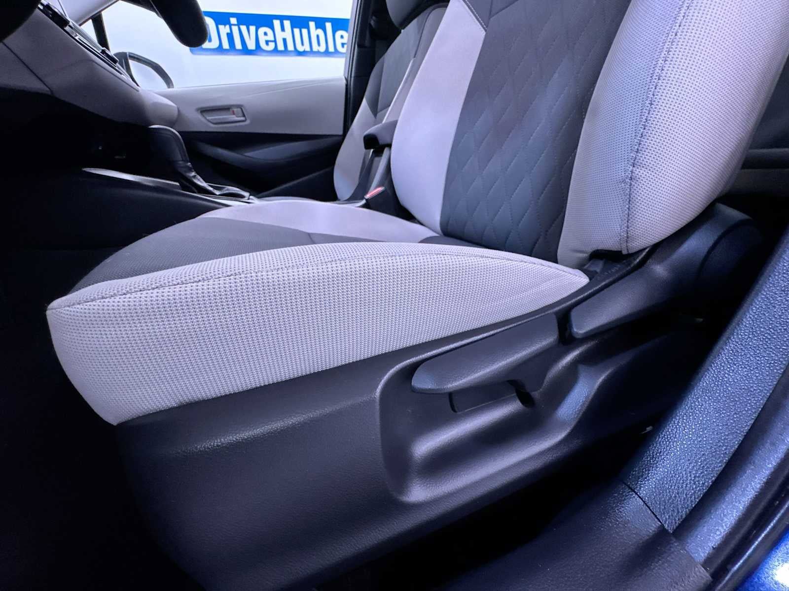 Used 2023 Toyota Corolla LE w/ LE Convenience Package FWD image 13