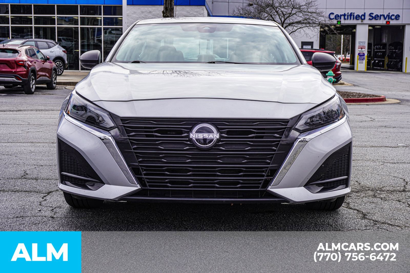 Used 2024 Nissan Altima 2.5 SV image 11